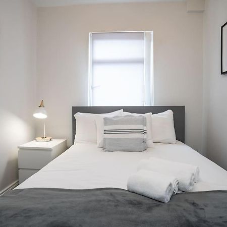 Cozy Townhouse, Walking Distance To Belfast City 외부 사진